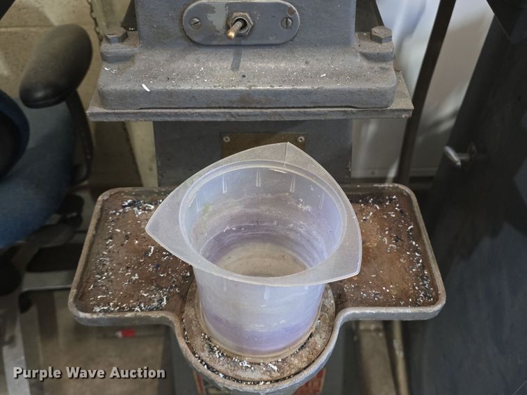 image for item EK2328 Cadet 101 grinder