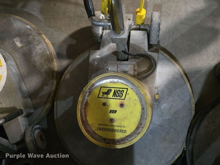 image for item EK2334 (4) floor buffers