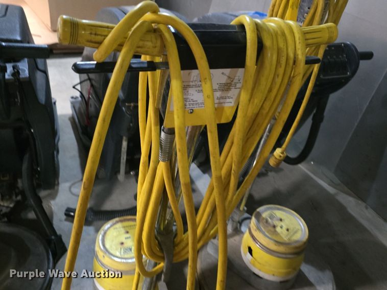 image for item EK2334 (4) floor buffers