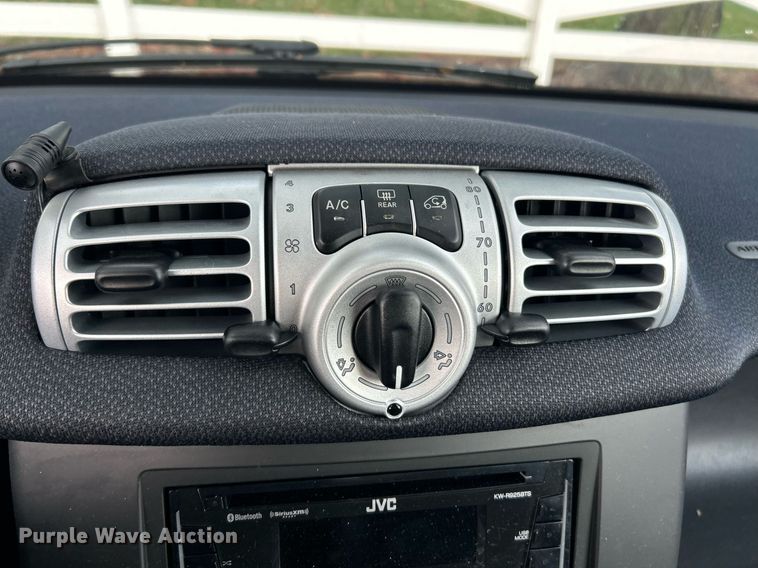 image for item EK3409 2015 Smart Fortwo 