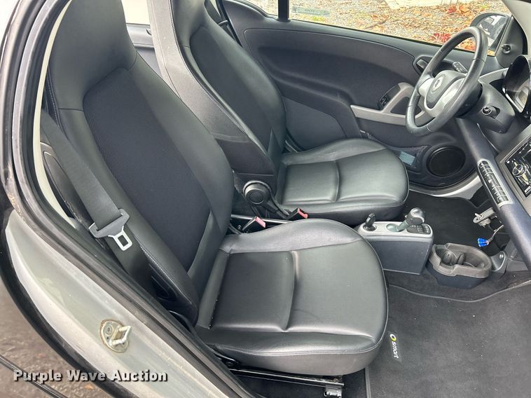 image for item EK3409 2015 Smart Fortwo 