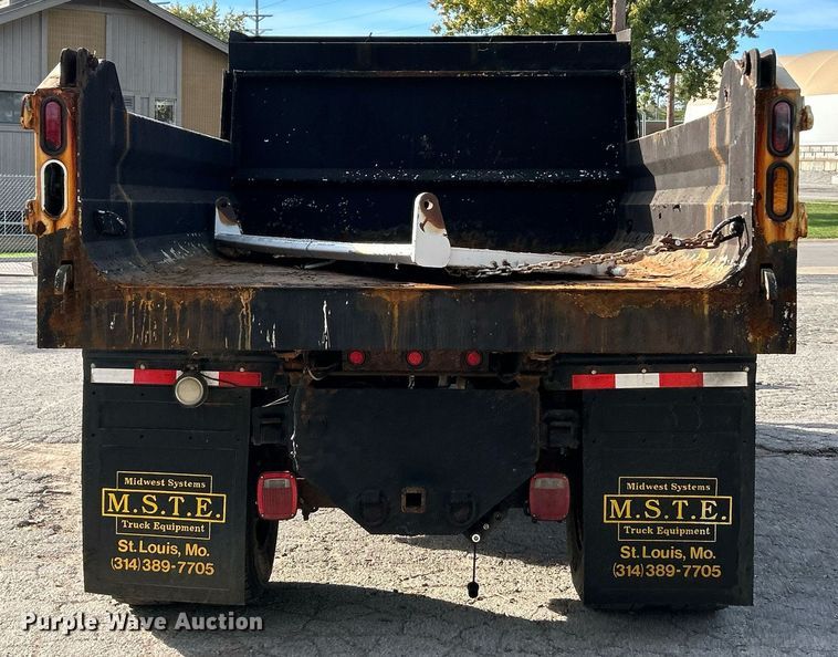 image for item EK3546 2011 Ford F750 Super Duty XL dump truck