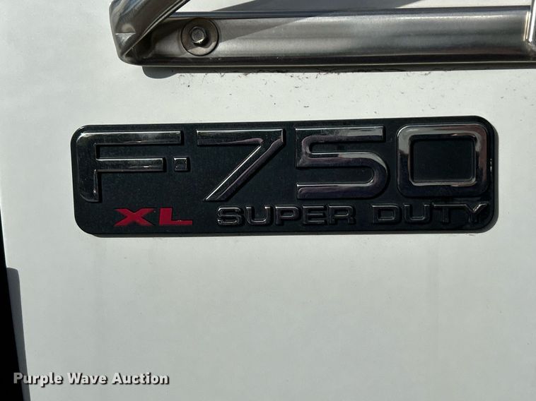 image for item EK3546 2011 Ford F750 Super Duty XL dump truck