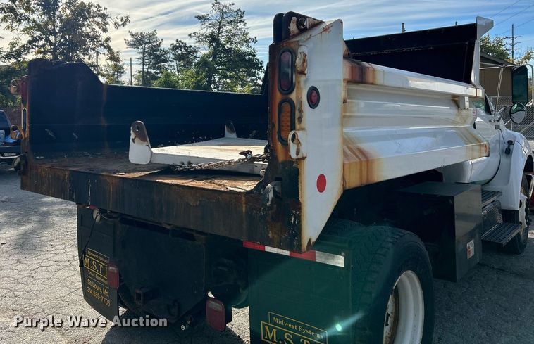 image for item EK3546 2011 Ford F750 Super Duty XL dump truck