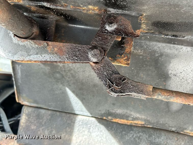 image for item EK3546 2011 Ford F750 Super Duty XL dump truck