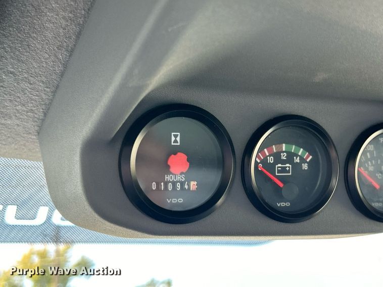 image for item EK3546 2011 Ford F750 Super Duty XL dump truck