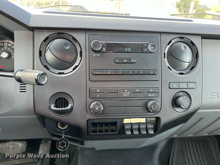 image for item EK3546 2011 Ford F750 Super Duty XL dump truck