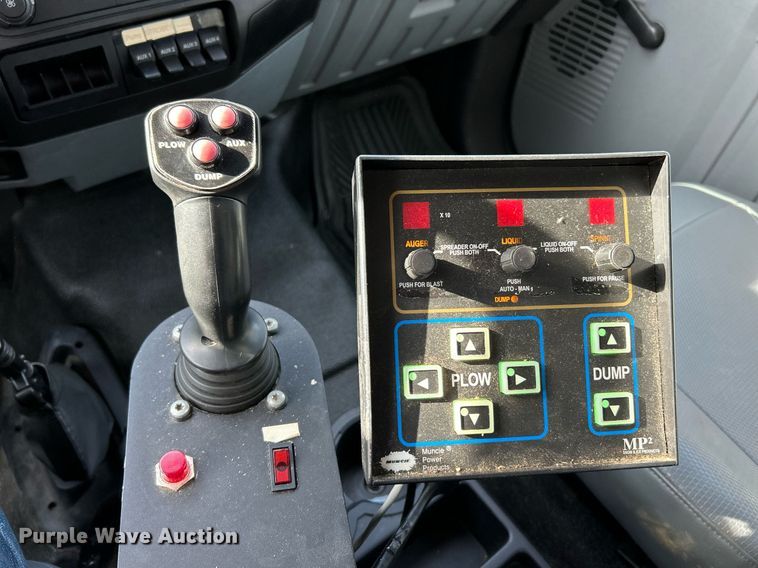 image for item EK3546 2011 Ford F750 Super Duty XL dump truck