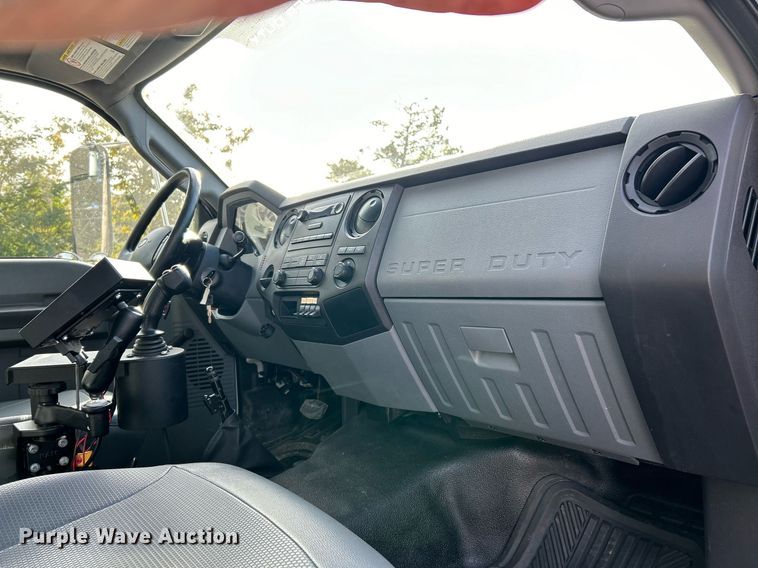 image for item EK3546 2011 Ford F750 Super Duty XL dump truck