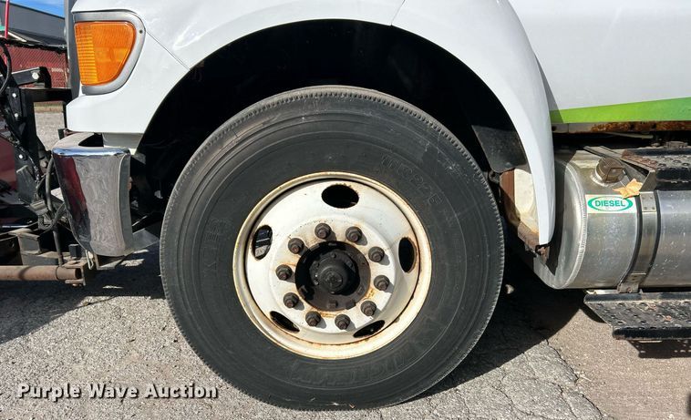 image for item EK3546 2011 Ford F750 Super Duty XL dump truck