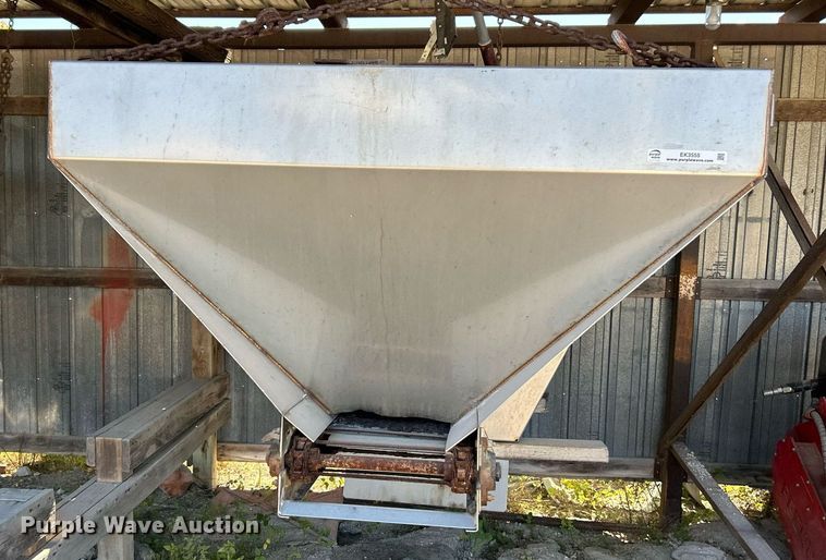 image for item EK3555 8' L Fisher Pro-Caster spreader