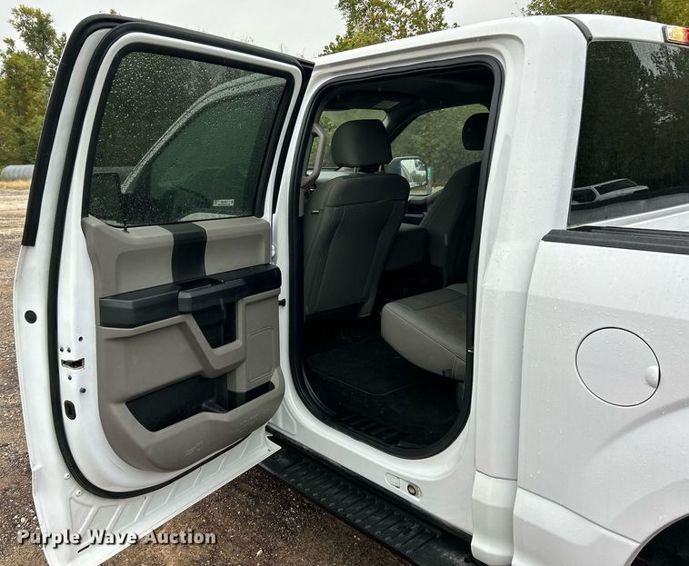 image for item EK3558 2019 Ford  F150 XL SuperCrew pickup truck