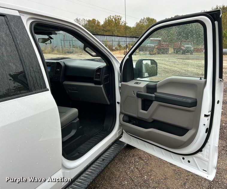 image for item EK3558 2019 Ford  F150 XL SuperCrew pickup truck