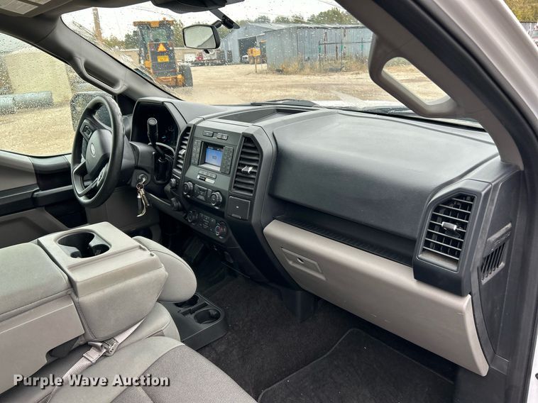 image for item EK3558 2019 Ford  F150 XL SuperCrew pickup truck