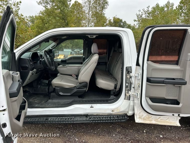 image for item EK3561 2018 Ford F150 XL SuperCab pickup truck