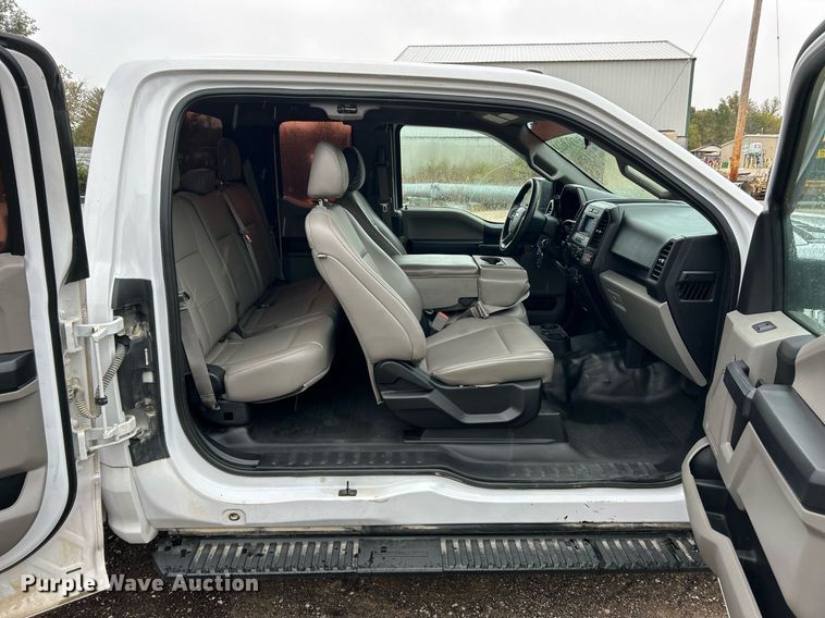 image for item EK3561 2018 Ford F150 XL SuperCab pickup truck