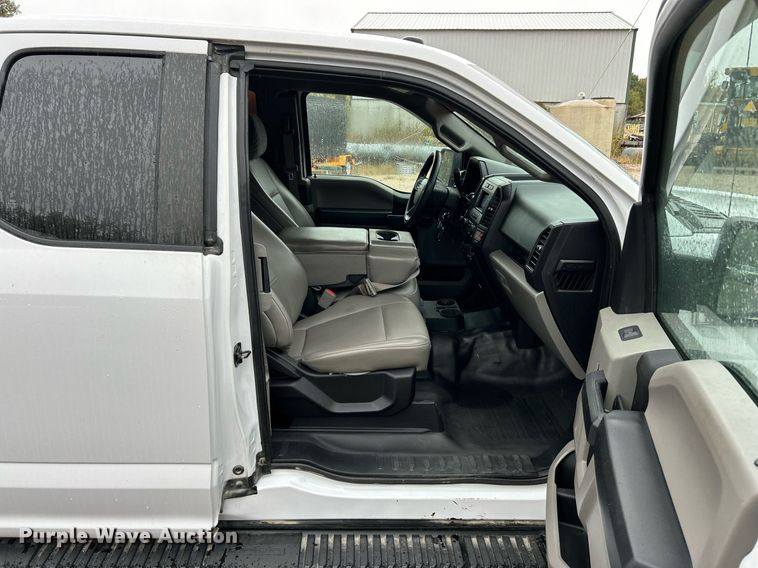 image for item EK3561 2018 Ford F150 XL SuperCab pickup truck