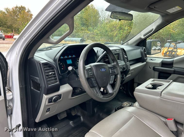 image for item EK3563 2017 Ford F150 XL pickup truck