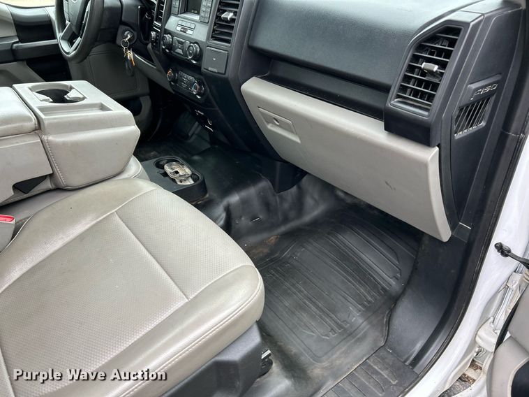 image for item EK3563 2017 Ford F150 XL pickup truck