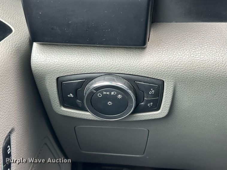 image for item EK3564 2015 Ford F150 XL SuperCrew pickup truck