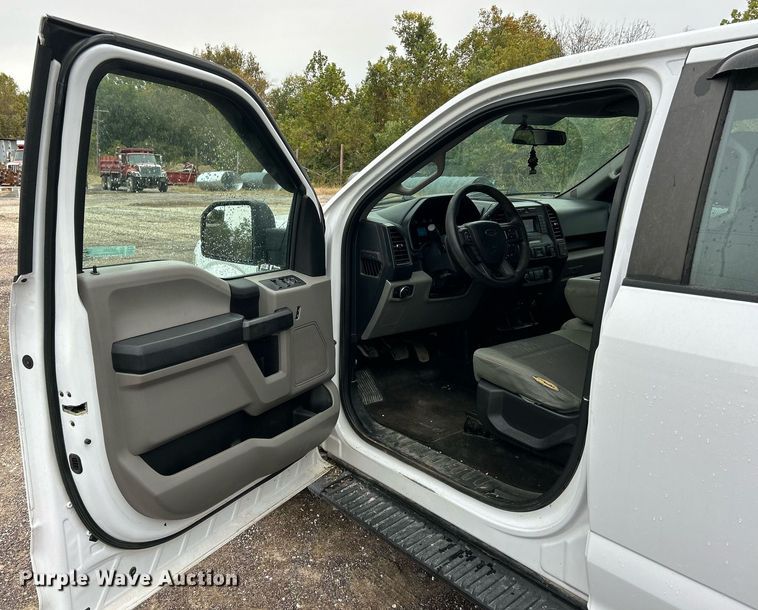 image for item EK3565 2015 Ford F150 XL SuperCrew pickup truck