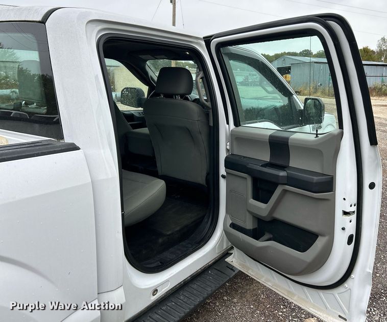 image for item EK3565 2015 Ford F150 XL SuperCrew pickup truck