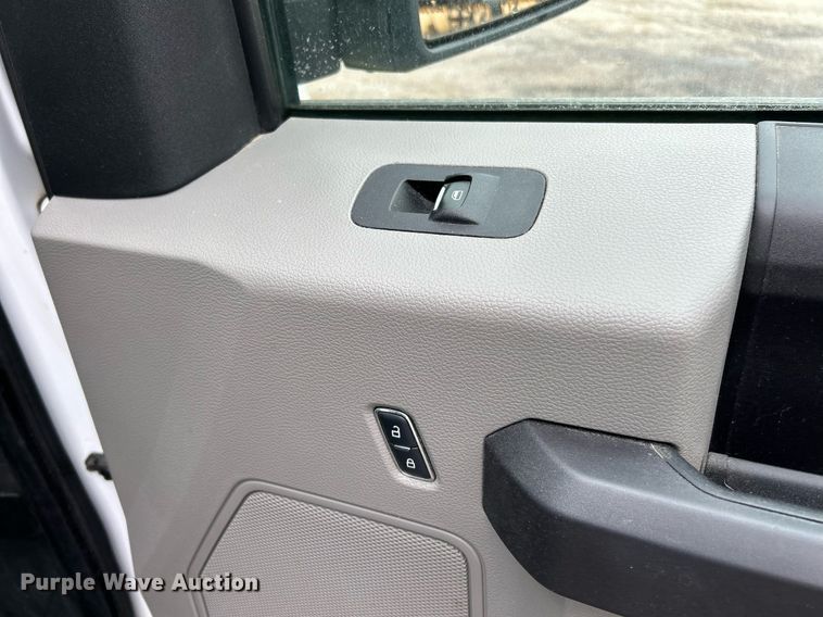 image for item EK3565 2015 Ford F150 XL SuperCrew pickup truck