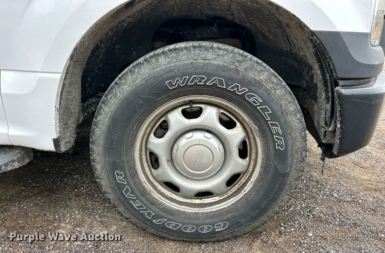 image for item EK3565 2015 Ford F150 XL SuperCrew pickup truck