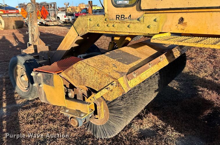 image for item EN2545 1997 Waldon  Sweep Master 250 broom