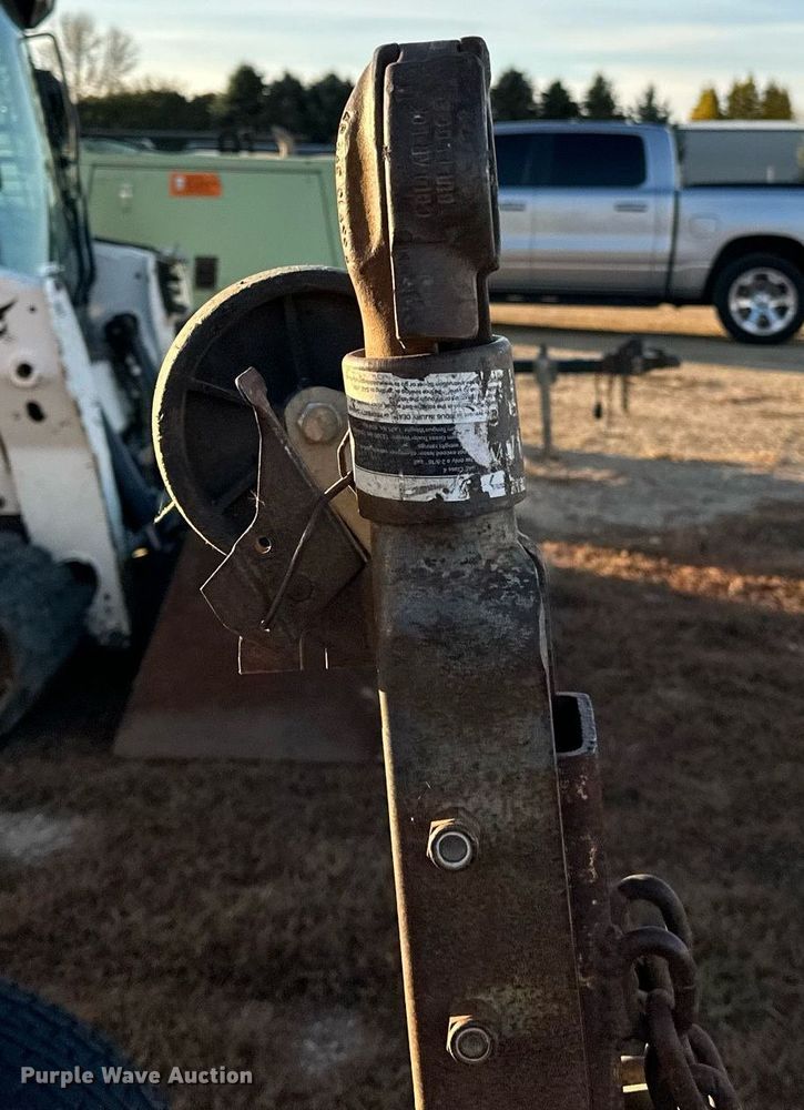 image for item EN2545 1997 Waldon  Sweep Master 250 broom