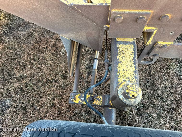 image for item EN2545 1997 Waldon  Sweep Master 250 broom