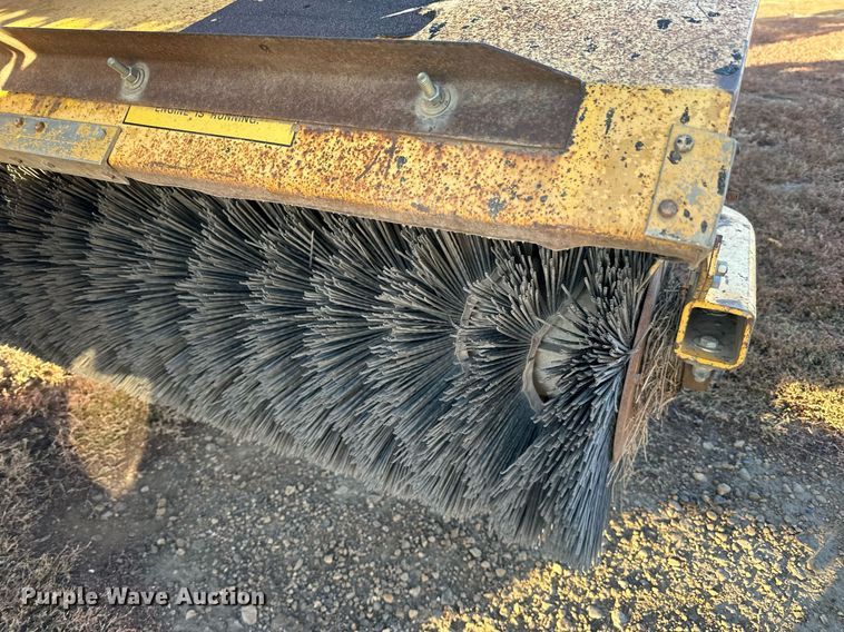 image for item EN2545 1997 Waldon  Sweep Master 250 broom