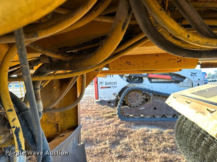 image for item EN2545 1997 Waldon  Sweep Master 250 broom