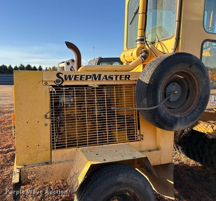image for item EN2545 1997 Waldon  Sweep Master 250 broom