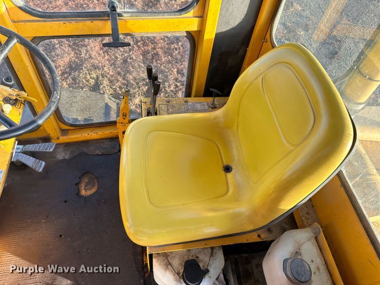 image for item EN2545 1997 Waldon  Sweep Master 250 broom