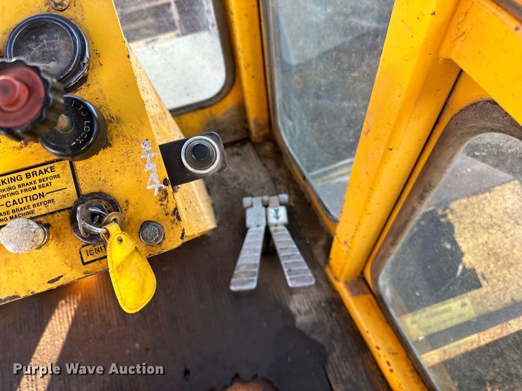 image for item EN2545 1997 Waldon  Sweep Master 250 broom