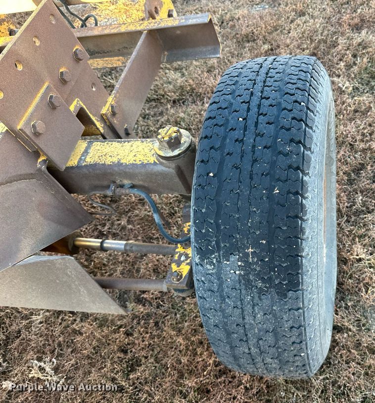 image for item EN2545 1997 Waldon  Sweep Master 250 broom