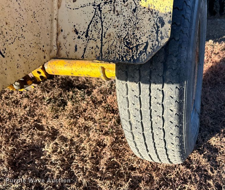 image for item EN2545 1997 Waldon  Sweep Master 250 broom