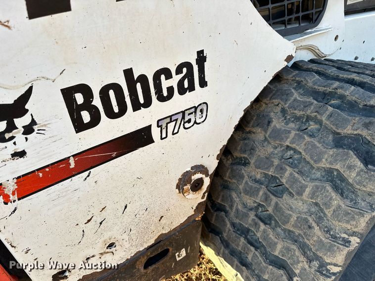 image for item EN2546 2012 Bobcat T750 tracked skid steer loader