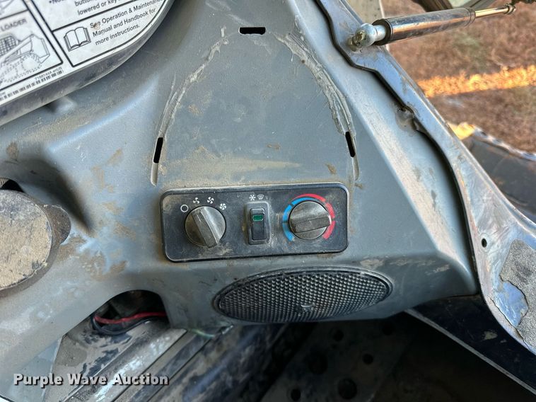 image for item EN2546 2012 Bobcat T750 tracked skid steer loader