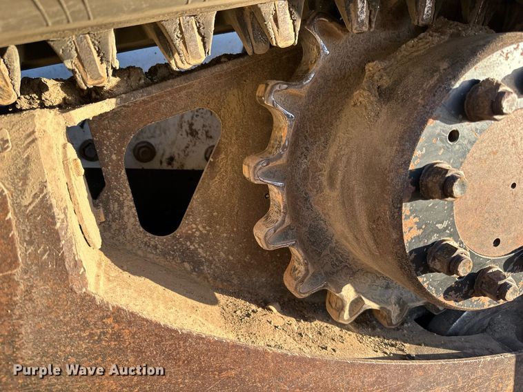 image for item EN2546 2012 Bobcat T750 tracked skid steer loader