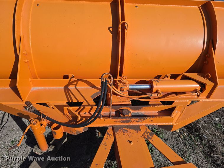 image for item EO1000 Snow plow