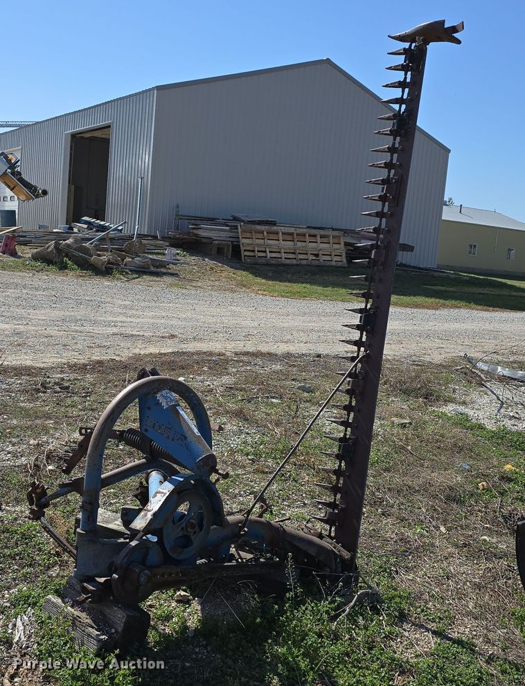 image for item EO1002 Tractor attachments