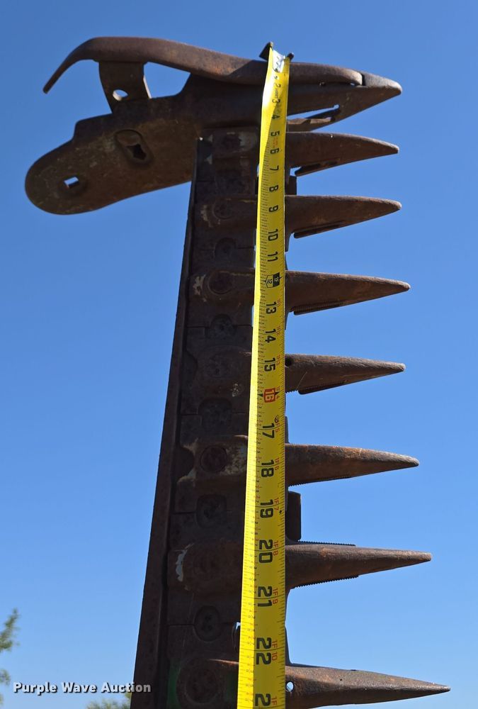 image for item EO1002 Tractor attachments