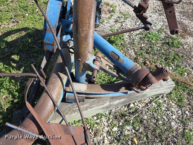 image for item EO1002 Tractor attachments