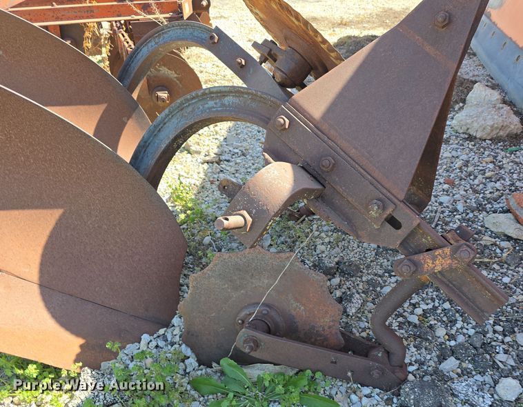 image for item EO1002 Tractor attachments