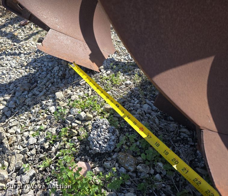 image for item EO1002 Tractor attachments