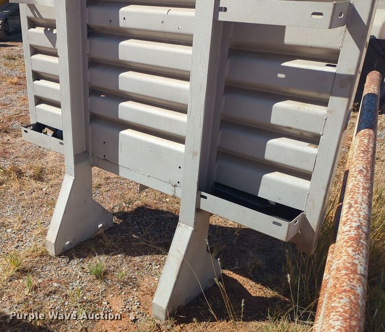 image for item EQ2386 Herd headache rack