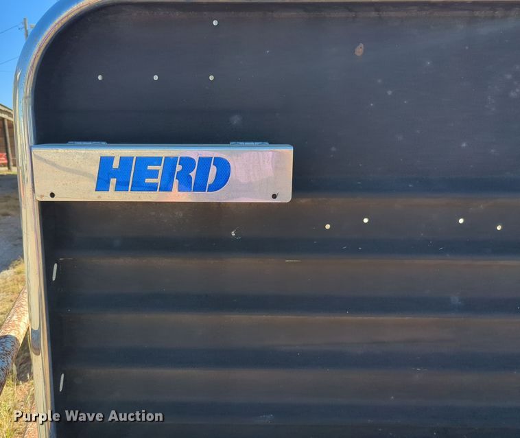 image for item EQ2386 Herd headache rack