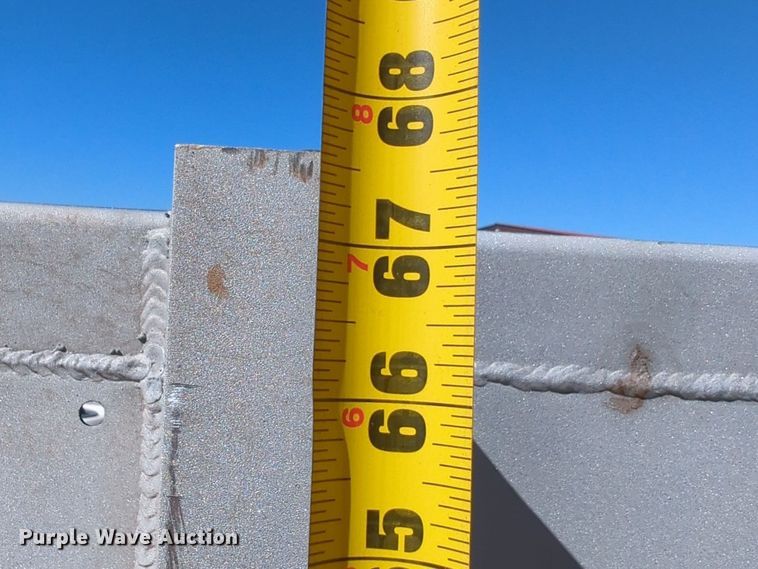 image for item EQ2386 Herd headache rack